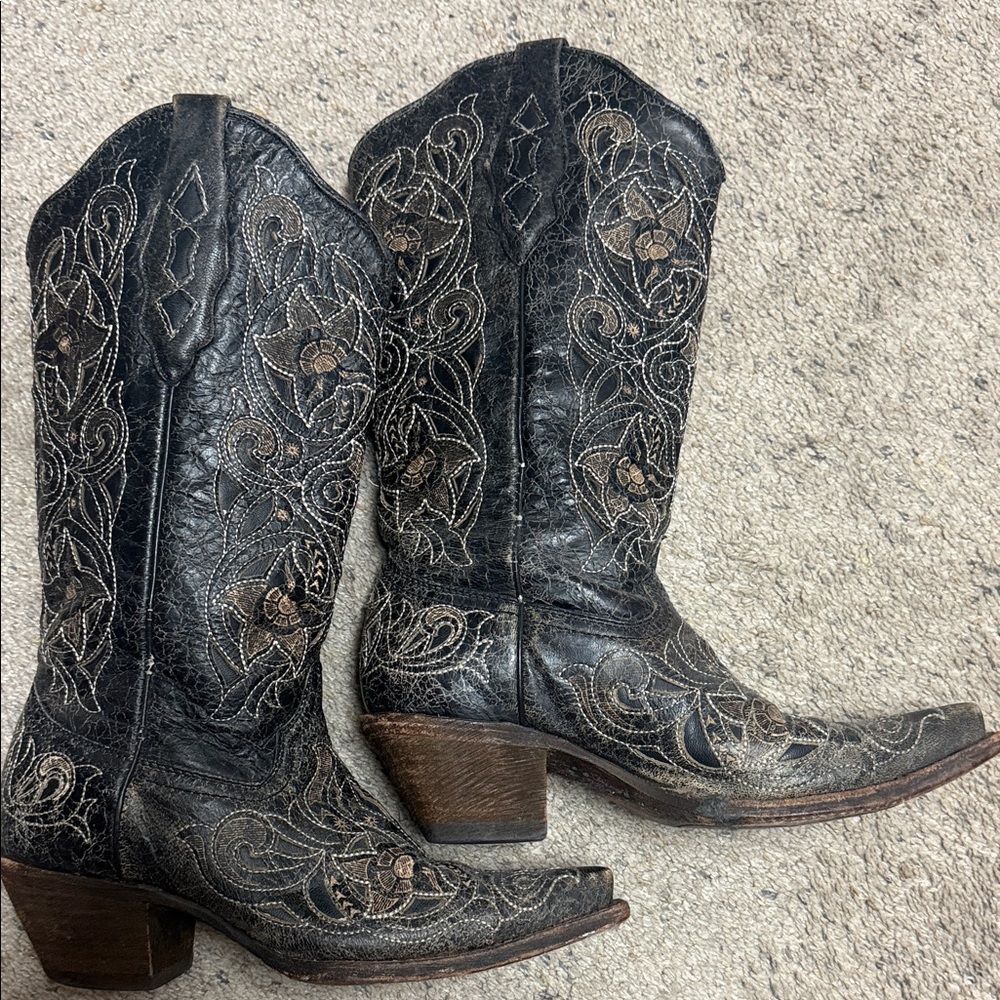 Embroidered Black Heeled Boots - image 2
